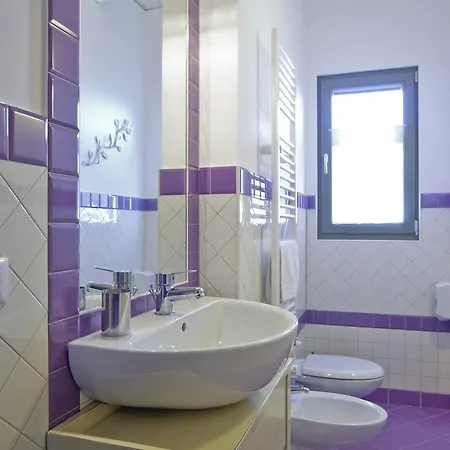 农家乐 熊与蜂住宿加早餐酒店 朱利亚诺瓦