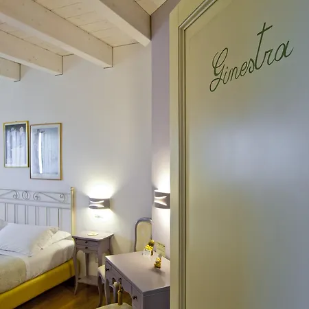 熊与蜂住宿加早餐酒店 朱利亚诺瓦