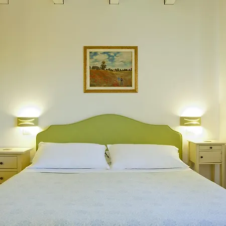 熊与蜂住宿加早餐酒店 *