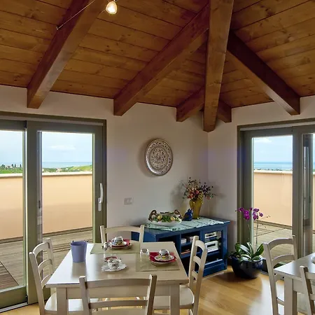 熊与蜂住宿加早餐酒店 农家乐 朱利亚诺瓦